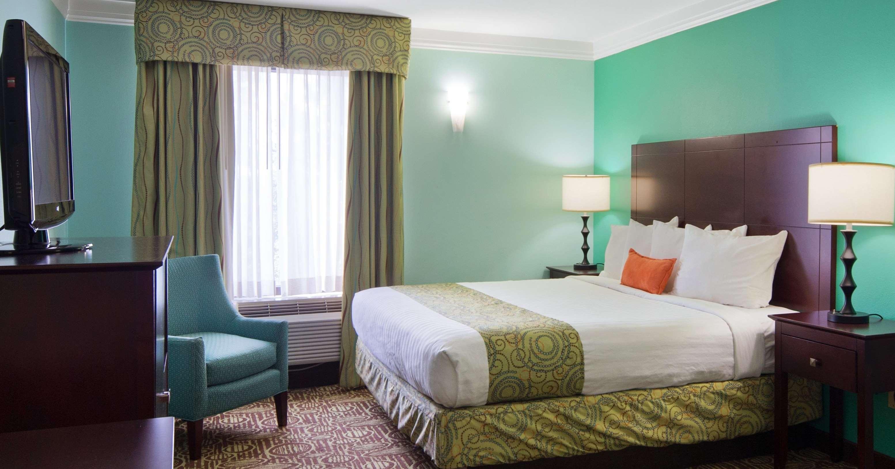 Best Western Plus Glen Allen Inn Exterior photo